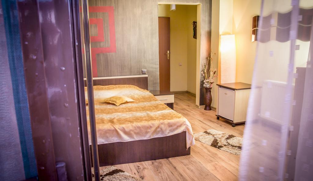 Hotel Eos ブカレスト 部屋 写真