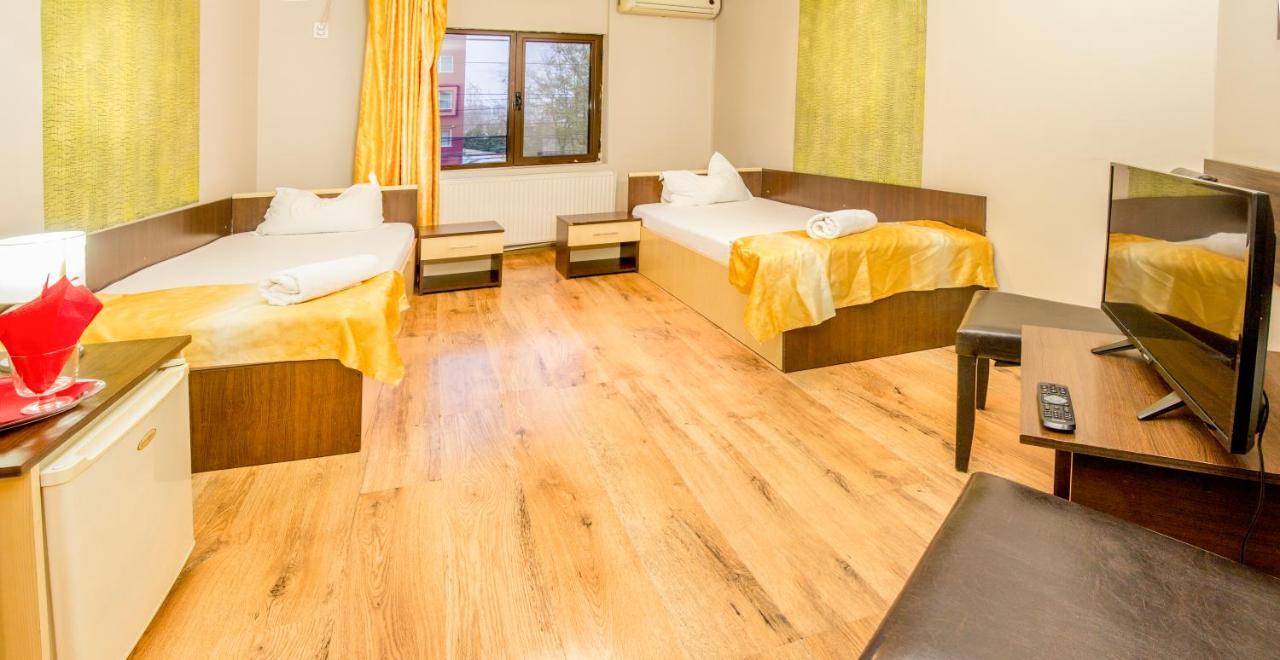 Hotel Eos ブカレスト エクステリア 写真
