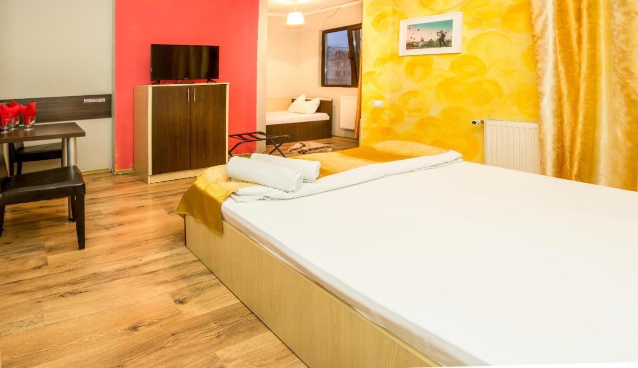 Hotel Eos ブカレスト エクステリア 写真